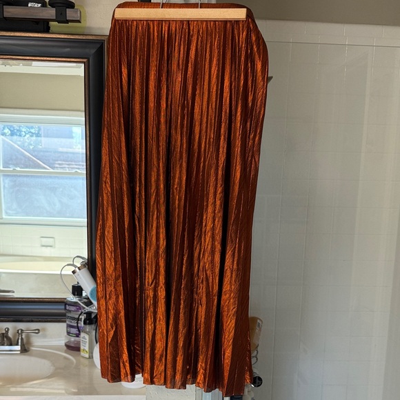 Flying Tomato Shimmering Copper Skirt - Picture 1 of 6